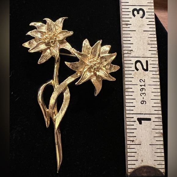 VTG Double Sunflower Gold Tone Brooch Floral Pin Garden Summer Spring 1990s - Picture 7 of 7